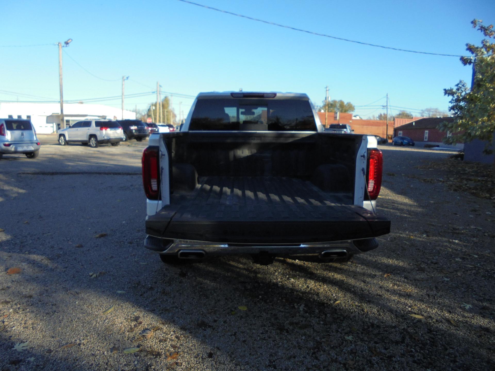 2022 GMC Sierra 1500 Limited SLT photo 7