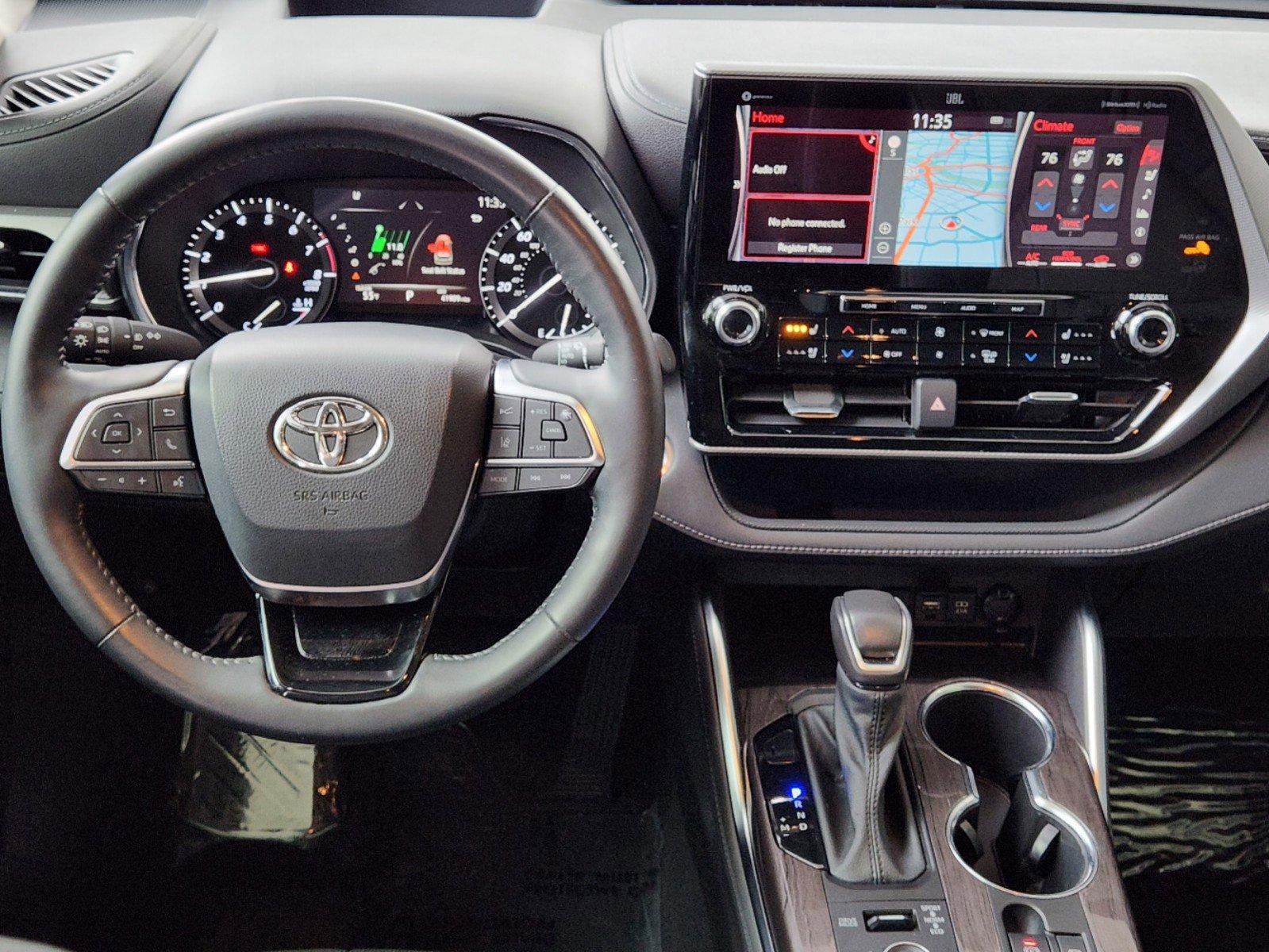 2021 Toyota Highlander Vehicle Photo in DALLAS, TX 75209