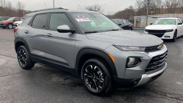 2023 Chevrolet Trailblazer Vehicle Photo in MOON TOWNSHIP, PA 15108-2571