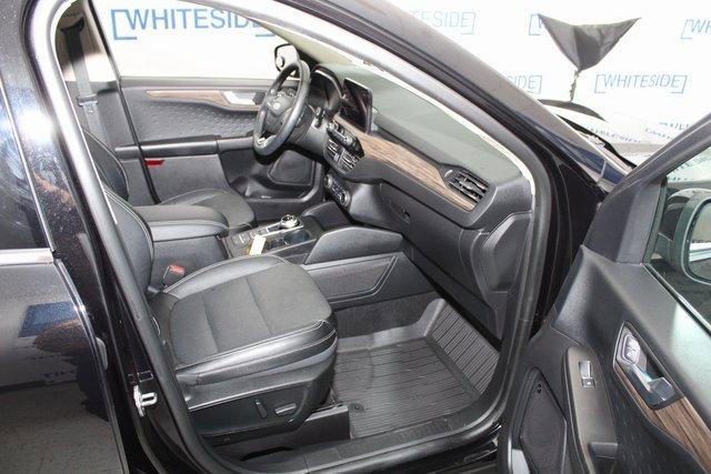 2020 Ford Escape Vehicle Photo in SAINT CLAIRSVILLE, OH 43950-8512