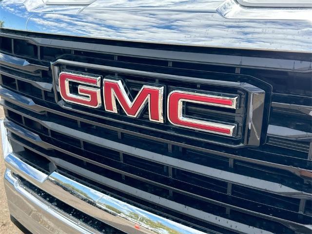 2025 GMC Sierra 2500 HD Vehicle Photo in GOODYEAR, AZ 85338-1310