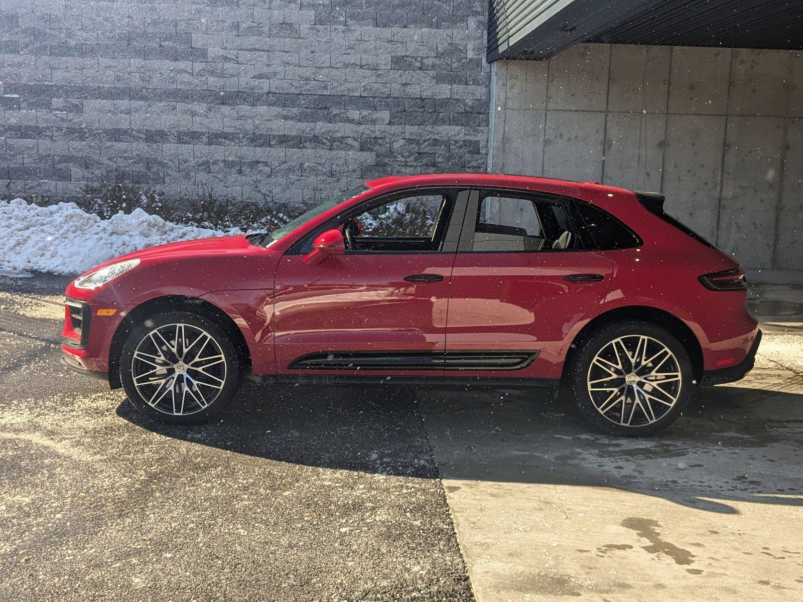 2024 Porsche Macan Vehicle Photo in Towson, MD 21204