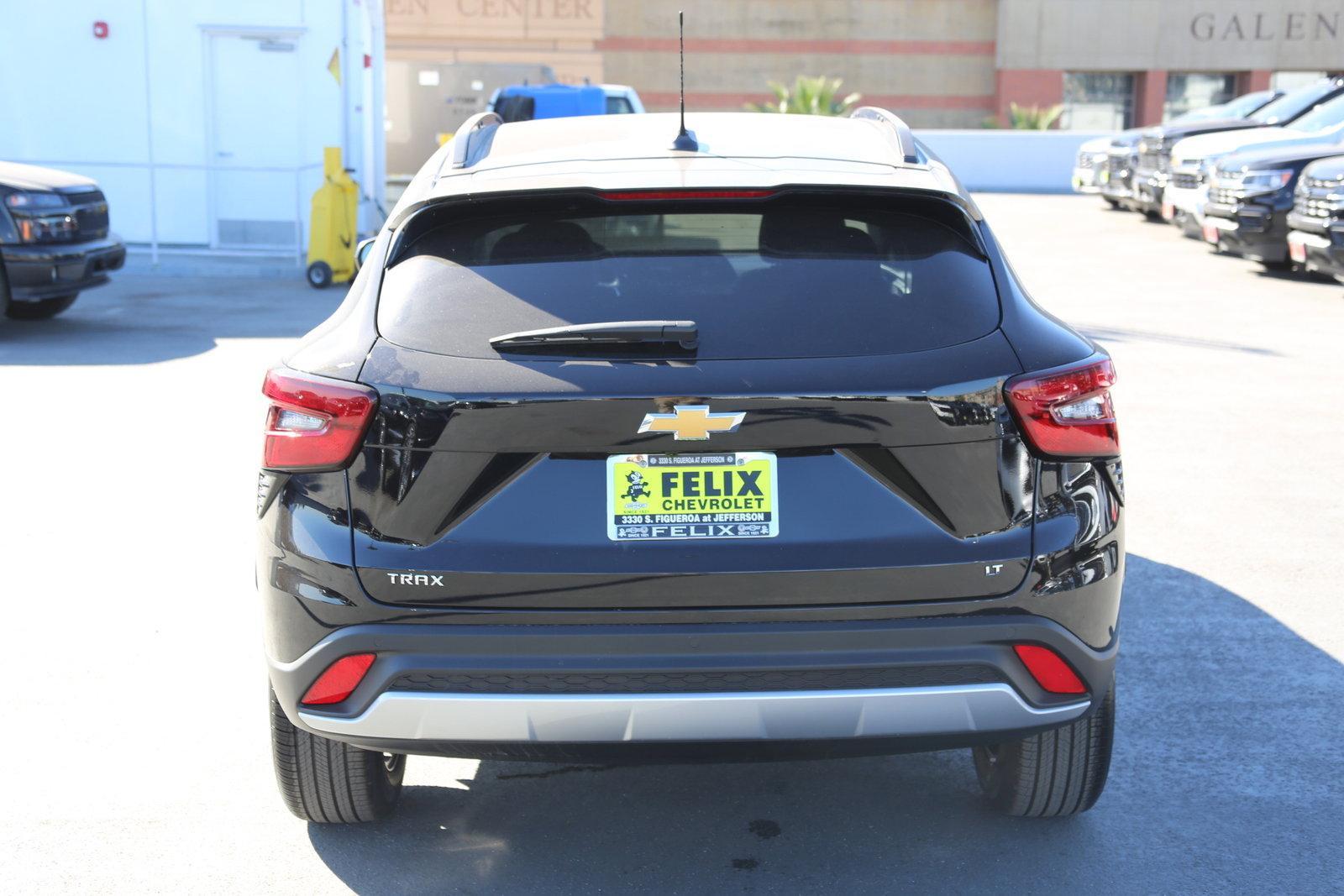 2025 Chevrolet Trax Vehicle Photo in LOS ANGELES, CA 90007-3794