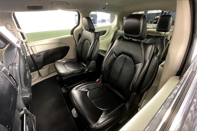 2022 Chrysler Pacifica Vehicle Photo in Tulsa, OK 74129