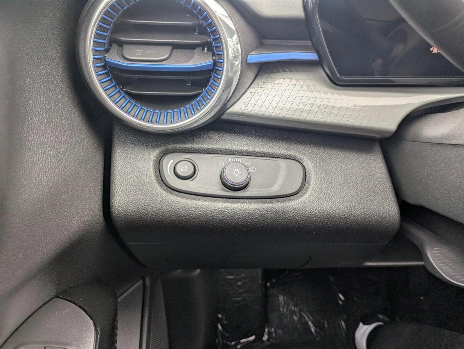 2025 Chevrolet Trax Vehicle Photo in LAUREL, MD 20707-4697