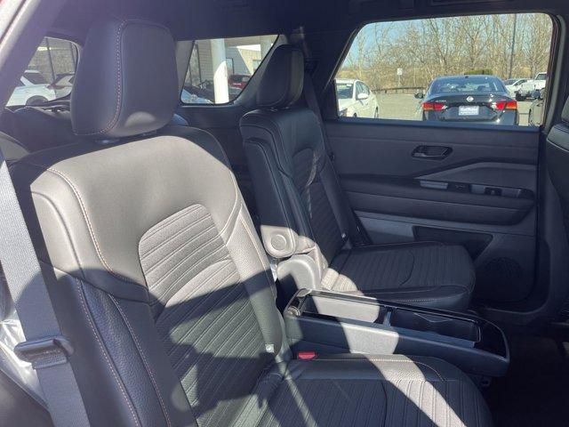 2025 Nissan Pathfinder Vehicle Photo in Flemington, NJ 08822