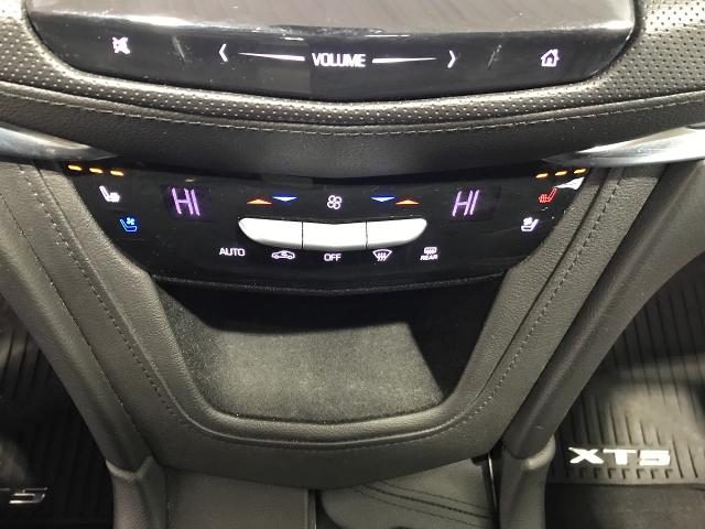 2018 Cadillac XT5 Vehicle Photo in GREEN BAY, WI 54303-3330