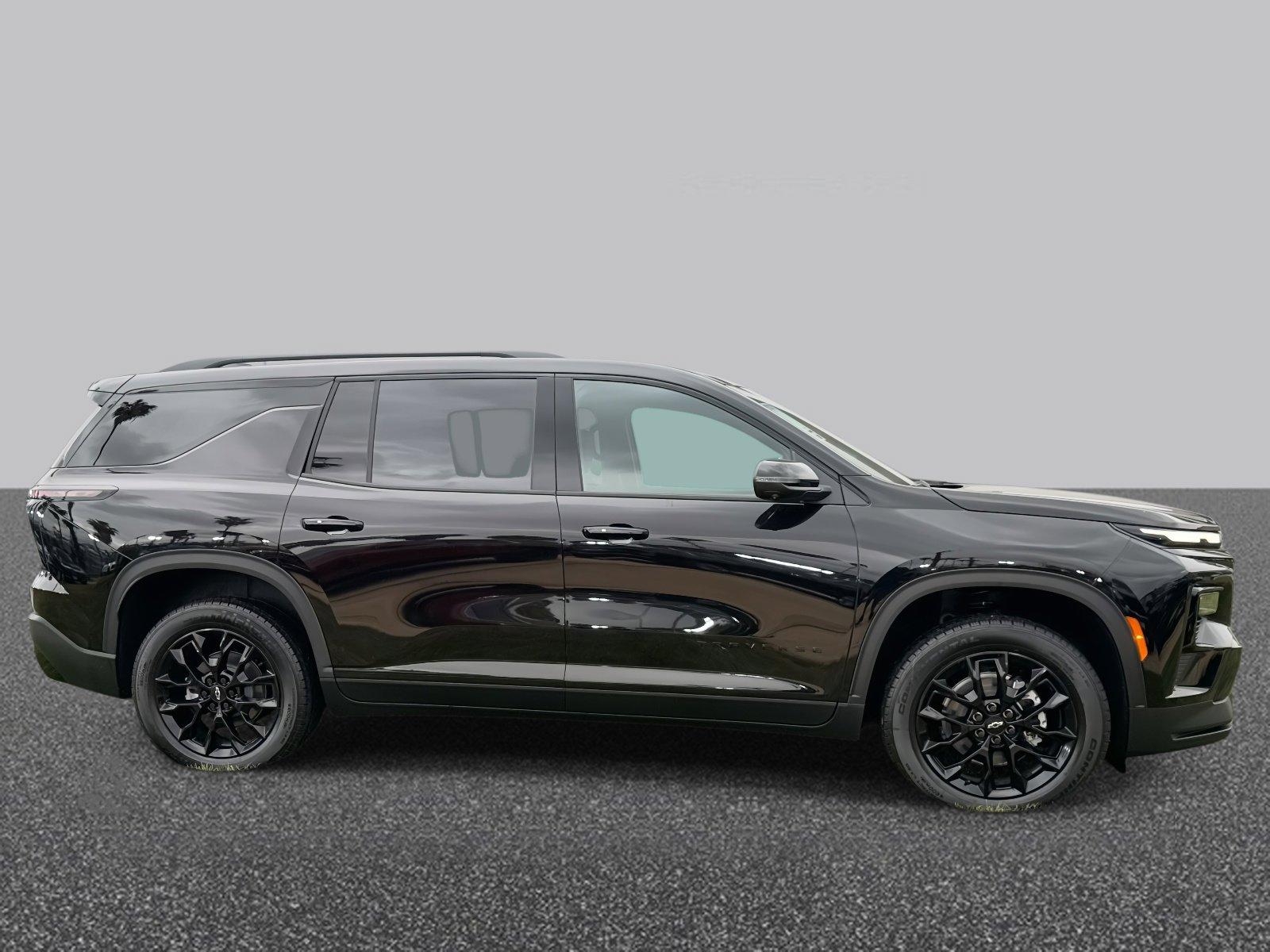 2025 Chevrolet Traverse Vehicle Photo in LOS ANGELES, CA 90007-3794