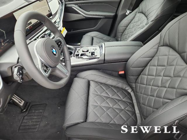 2025 BMW X7 xDrive40i Vehicle Photo in PLANO, TX 75024