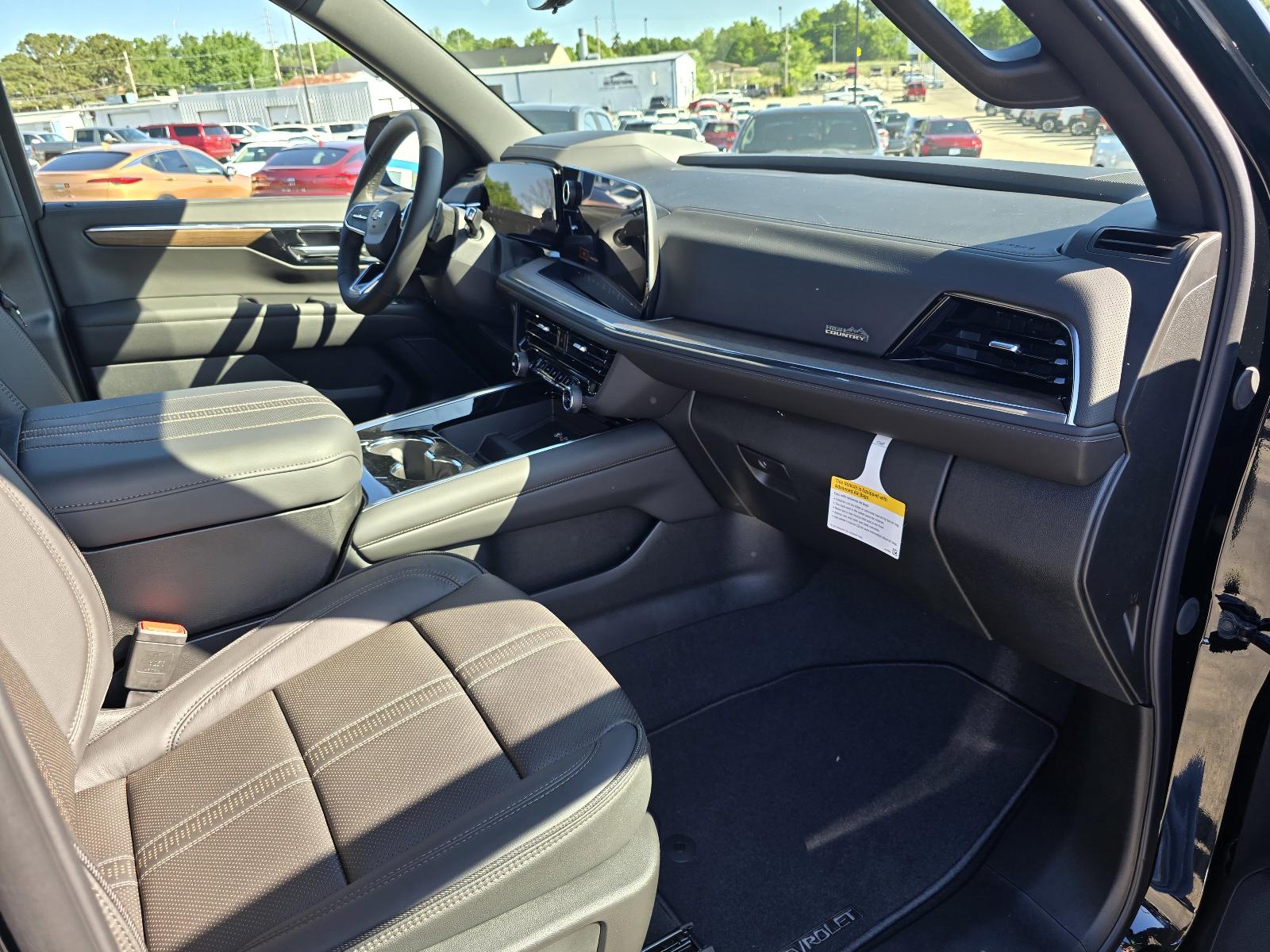 2025 Chevrolet Suburban Vehicle Photo in Rolla, MO 65401