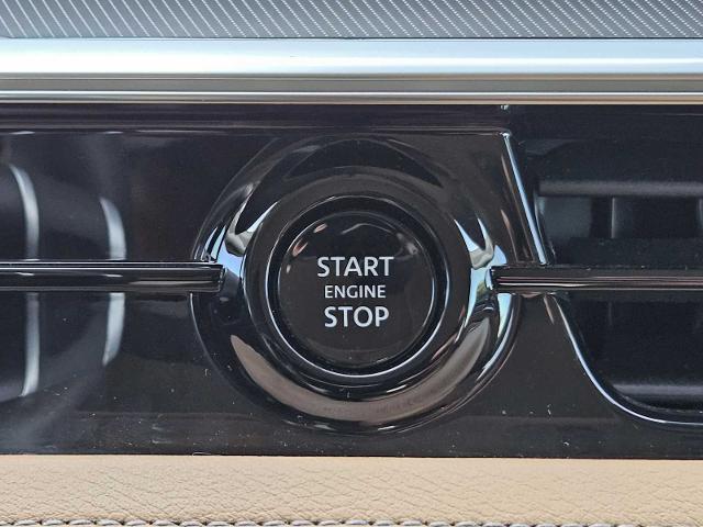 2025 INFINITI QX80 Vehicle Photo in Fort Worth, TX 76132
