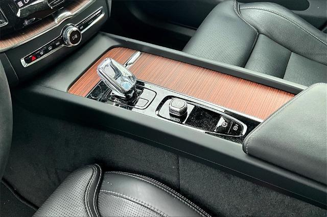 2023 Volvo XC60 Vehicle Photo in Grapevine, TX 76051