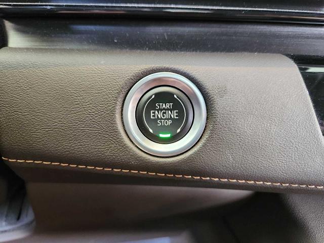 2022 Cadillac Escalade ESV Vehicle Photo in HOUSTON, TX 77079