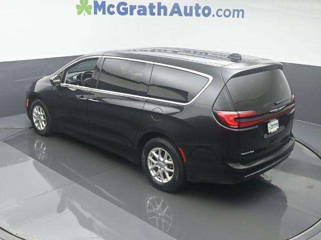 2023 Chrysler Pacifica Vehicle Photo in Cedar Rapids, IA 52402