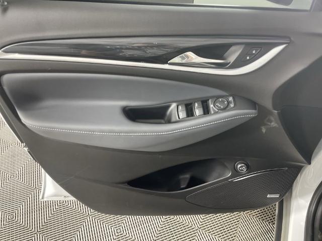 2024 Buick Enclave Vehicle Photo in GILBERT, AZ 85297-0402