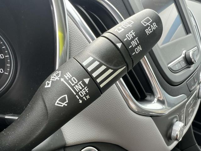 2022 Chevrolet Equinox Vehicle Photo in Roslyn, NY 11576