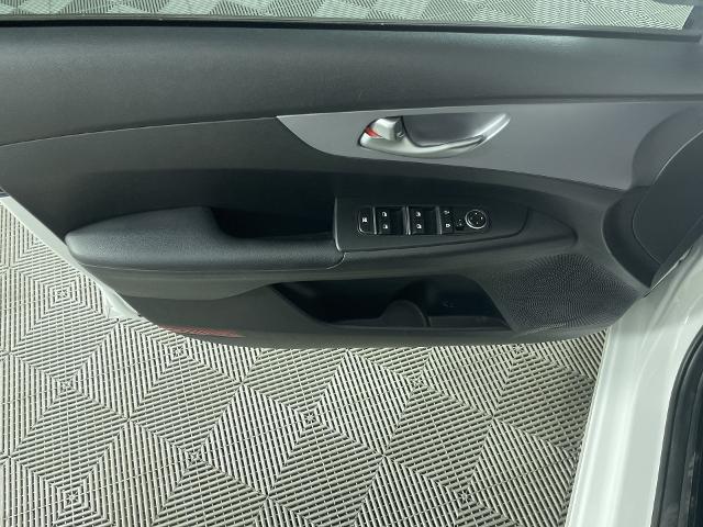 2022 Kia Forte Vehicle Photo in GILBERT, AZ 85297-0402