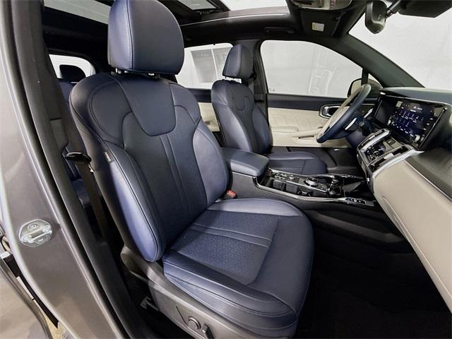 2023 Kia Sorento Plug-In Hybrid Vehicle Photo in Everett, WA 98204