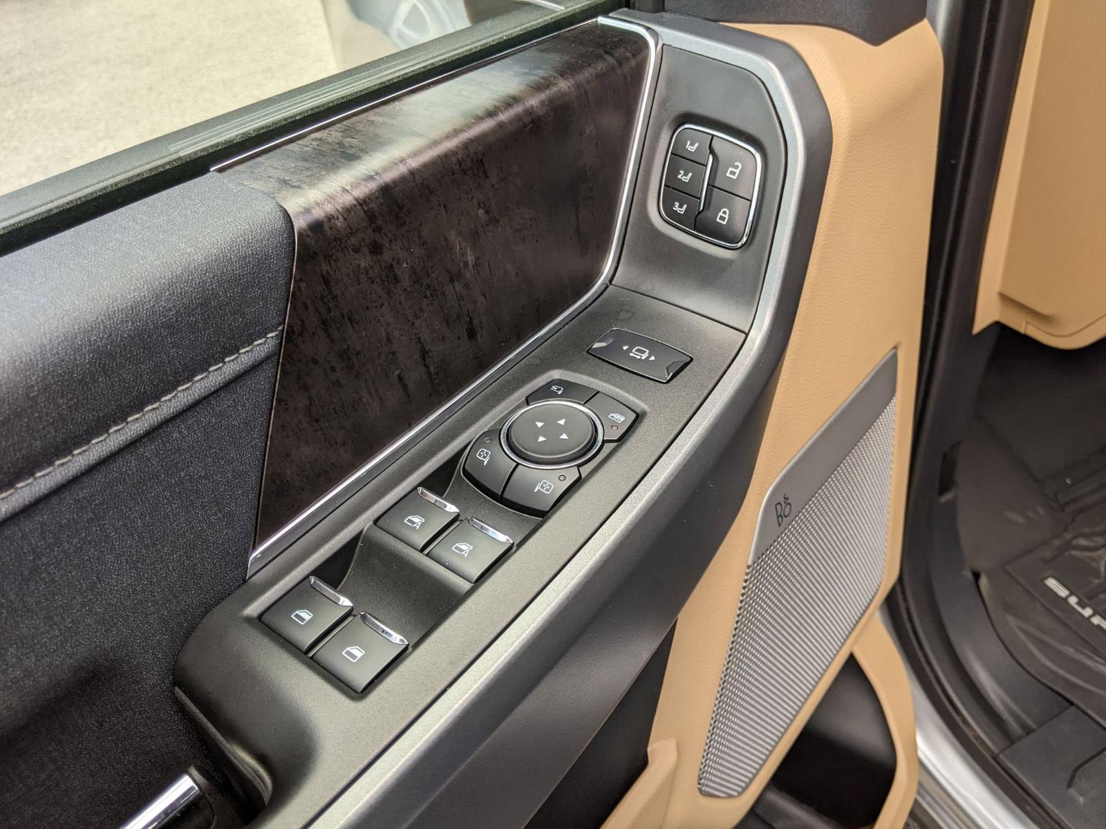 2024 Ford Super Duty F-250 SRW Vehicle Photo in Seguin, TX 78155