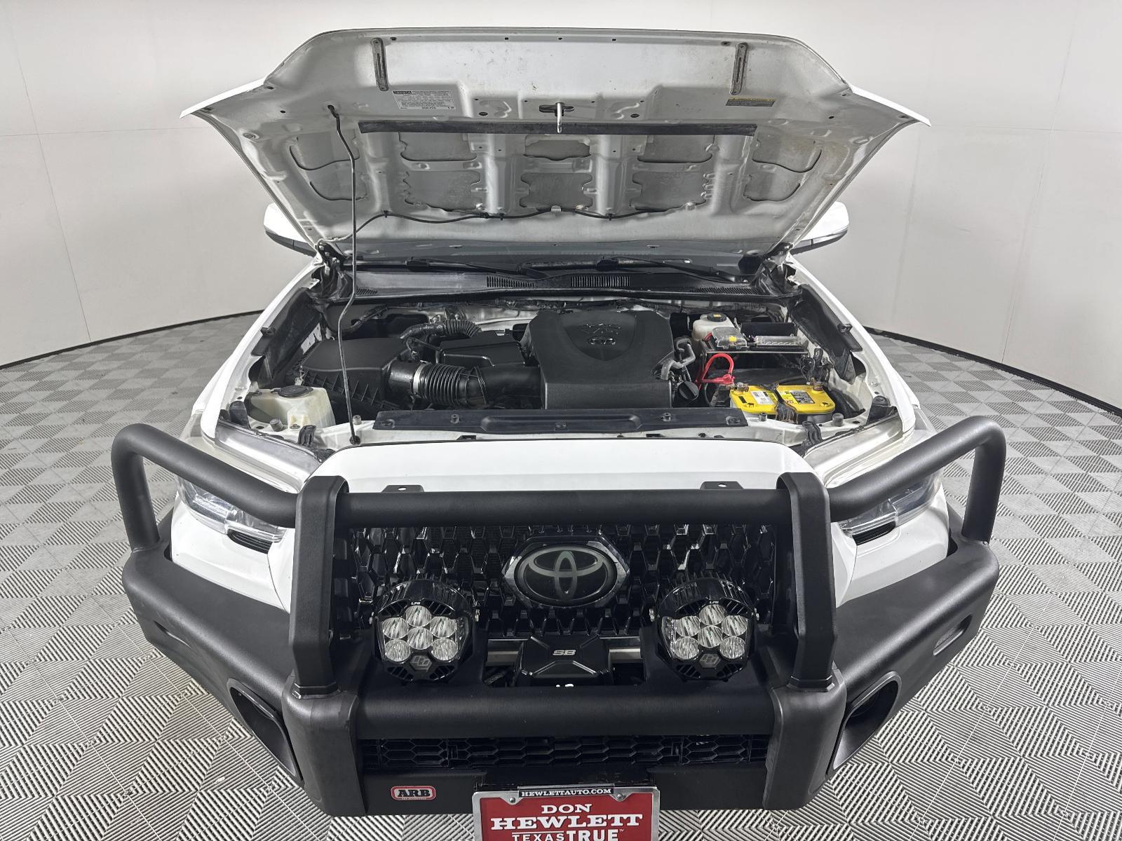 2018 Toyota Tacoma Vehicle Photo in GEORGETOWN, TX 78626-7508