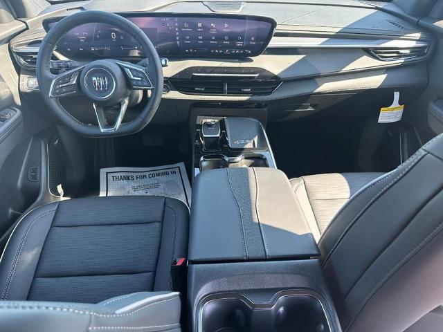2025 Buick Enclave Vehicle Photo in COLUMBIA, MO 65203-3903