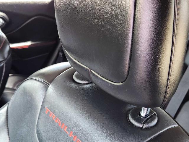 2016 Jeep Cherokee Vehicle Photo in DENTON, TX 76210-9321