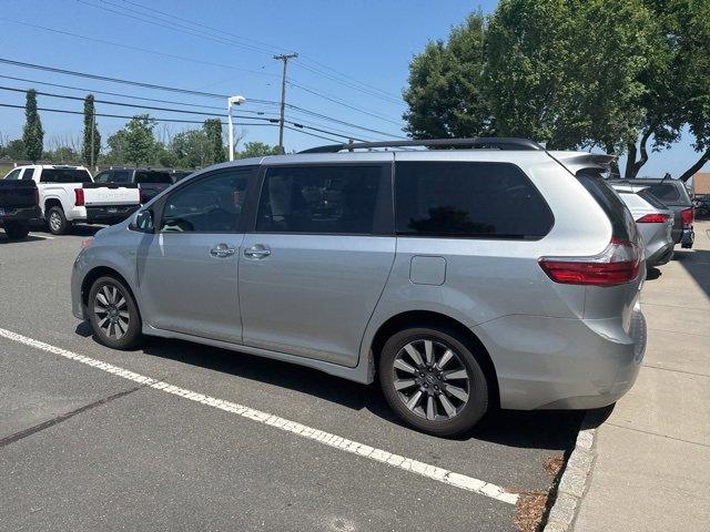 2020 Toyota Sienna Vehicle Photo in Flemington, NJ 08822