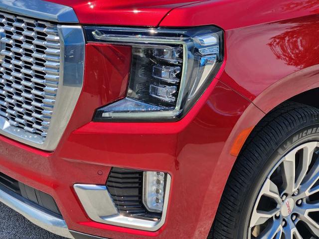 2023 GMC Yukon XL Vehicle Photo in DENTON, TX 76210-9321