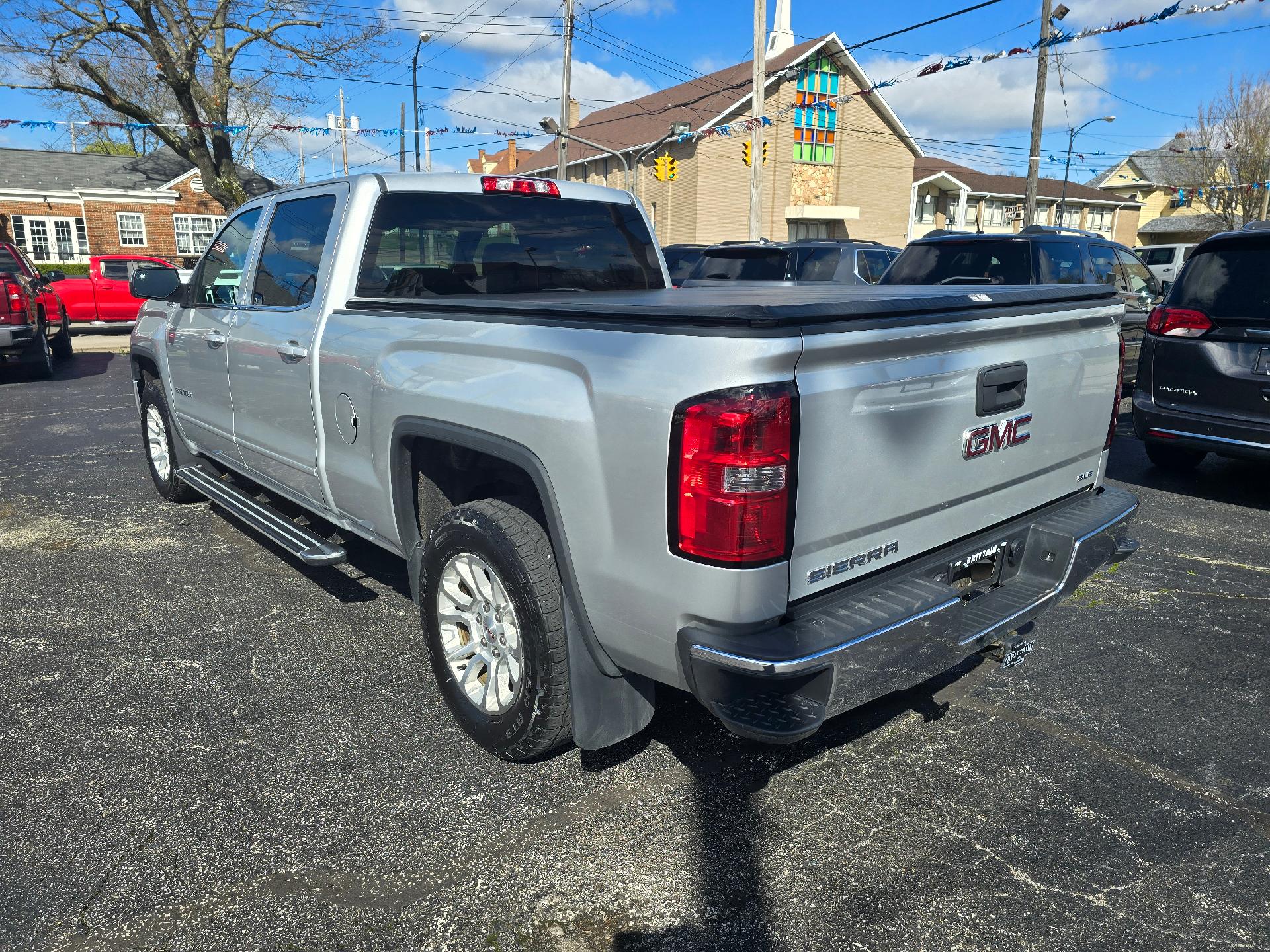 Used 2015 GMC Sierra 1500 SLE with VIN 3GTU2UECXFG450619 for sale in East Palestine, OH