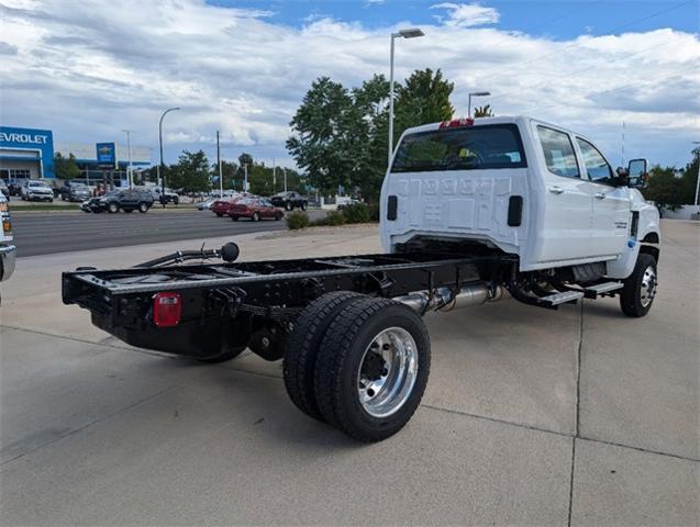 2024 Chevrolet Silverado Chassis Cab Vehicle Photo in ENGLEWOOD, CO 80113-6708