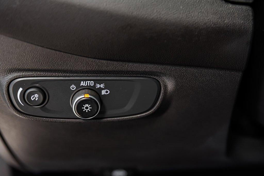 2021 Chevrolet Equinox Vehicle Photo in AKRON, OH 44320-4088