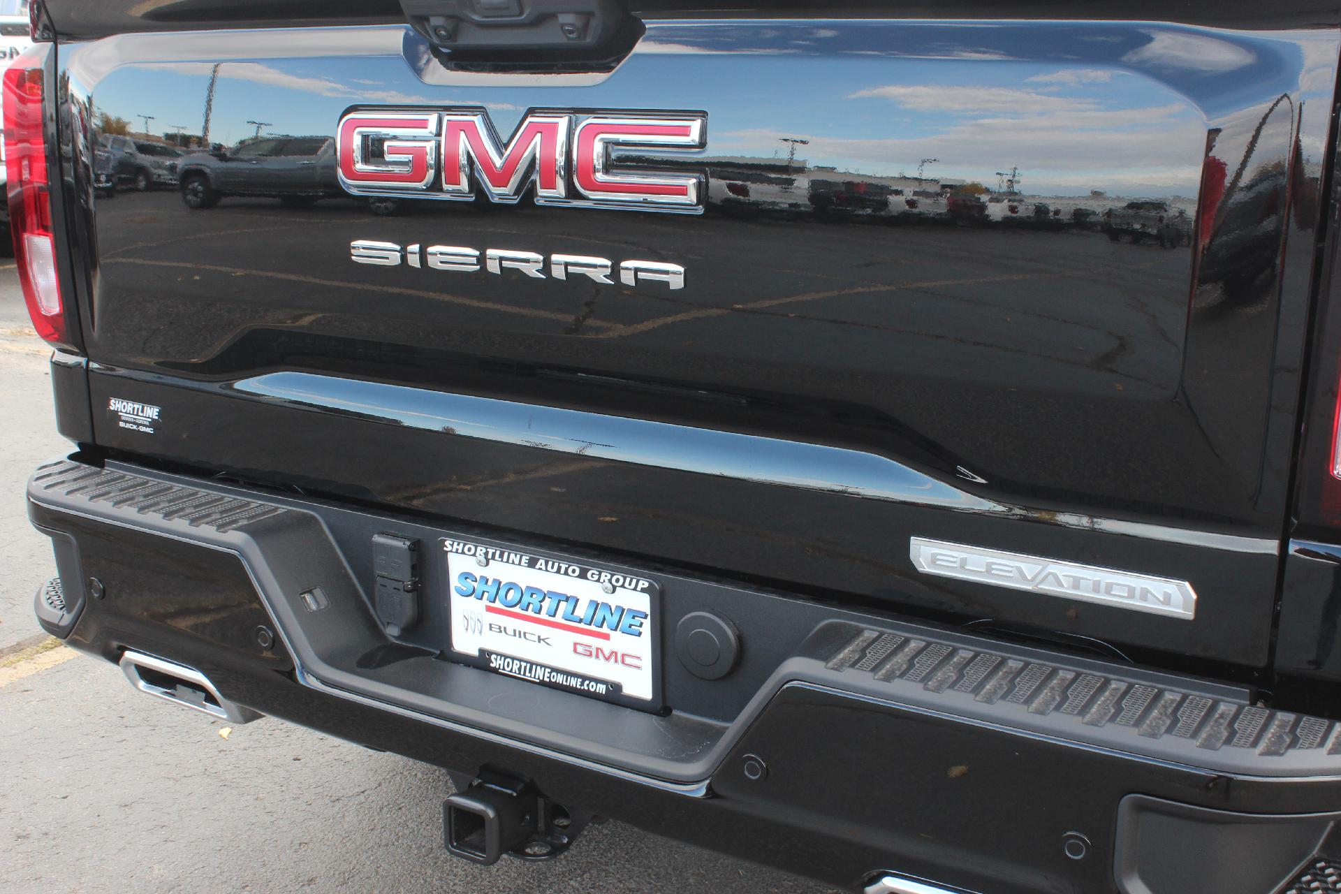 2025 GMC Sierra 1500 Vehicle Photo in AURORA, CO 80012-4011