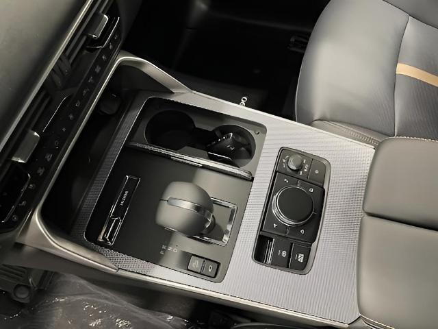 2025 Mazda CX-90 Vehicle Photo in Green Bay, WI 54304