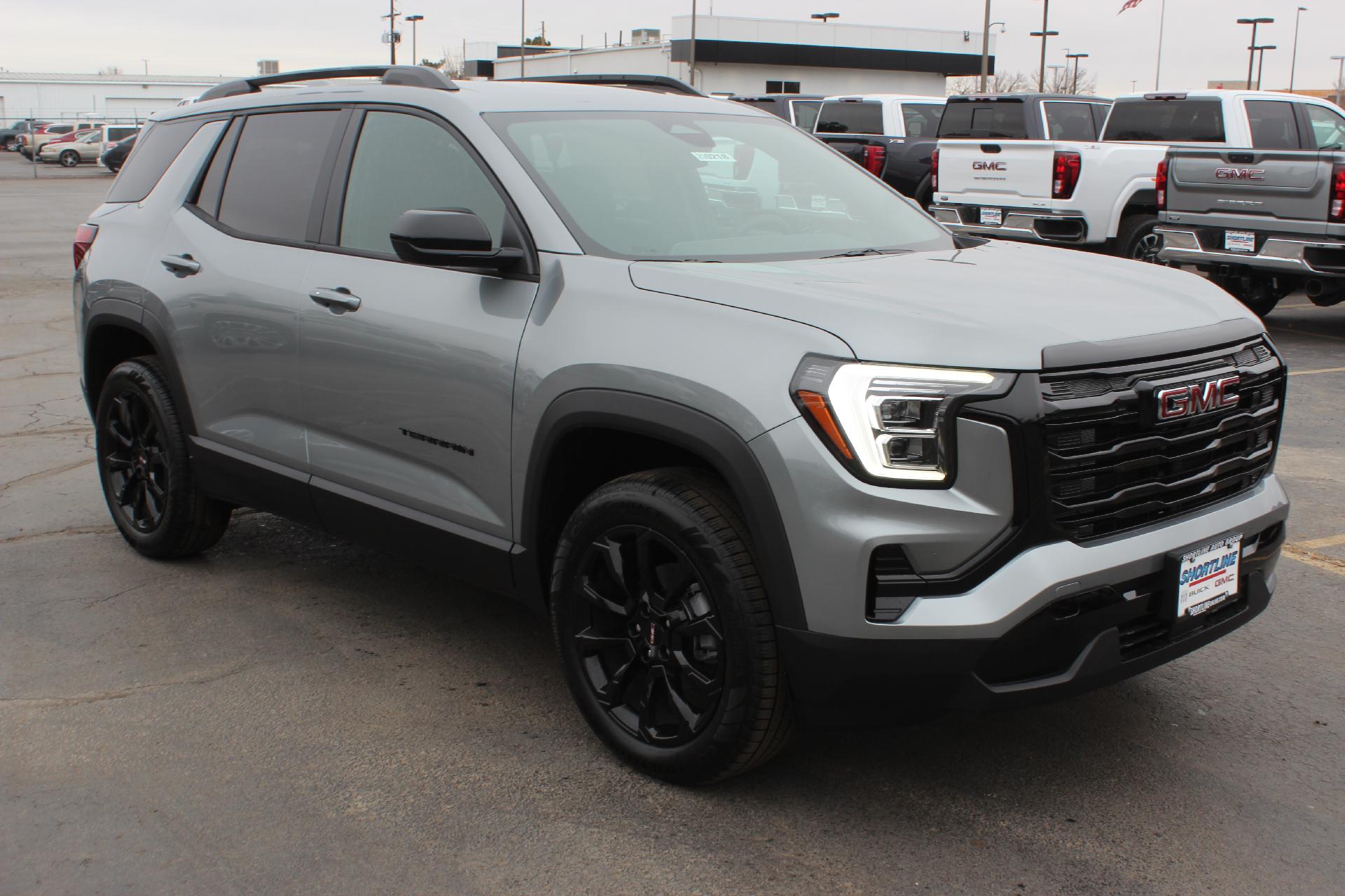 2025 GMC Terrain Vehicle Photo in AURORA, CO 80012-4011