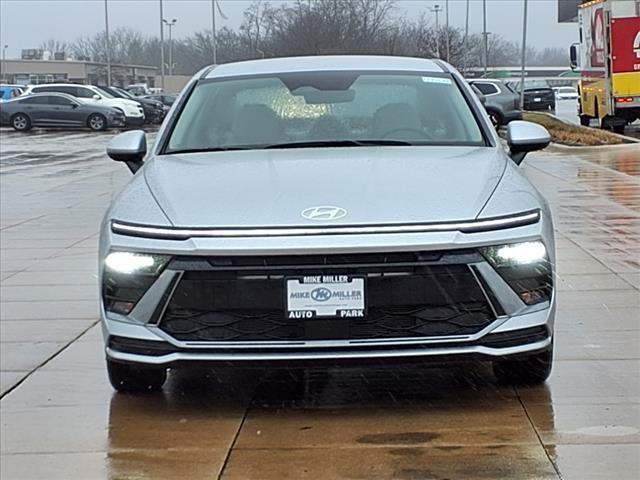 2025 Hyundai SONATA Vehicle Photo in Peoria, IL 61615