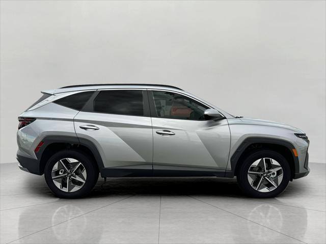 2025 Hyundai TUCSON Vehicle Photo in Green Bay, WI 54304