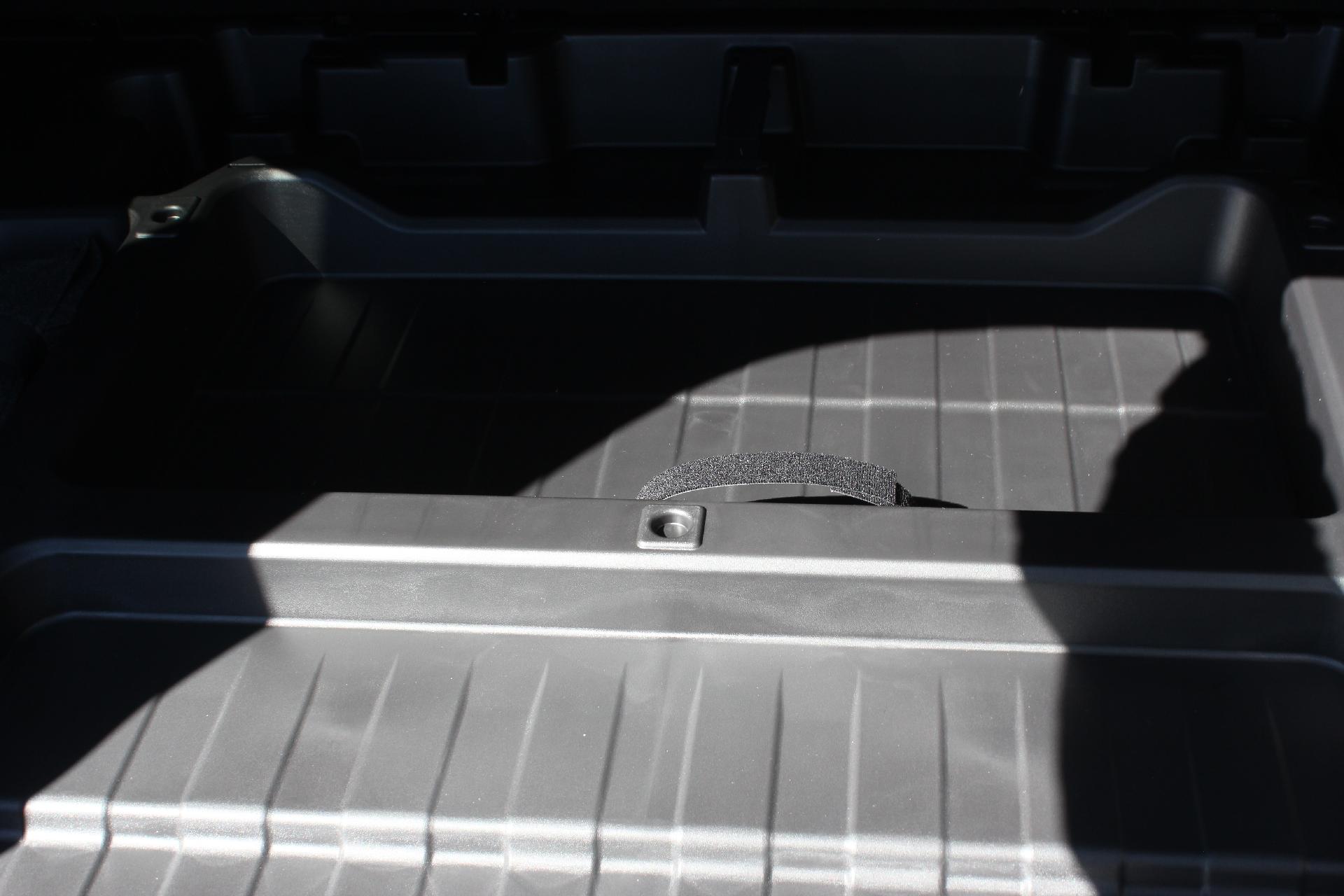 2025 GMC HUMMER EV SUV Vehicle Photo in AURORA, CO 80012-4011