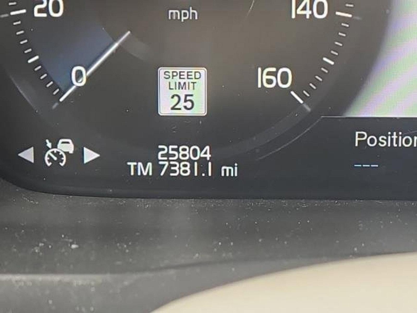 2022 Volvo XC90 Vehicle Photo in Trevose, PA 19053