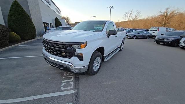 2023 Chevrolet Silverado 1500 Vehicle Photo in Pleasant Hills, PA 15236