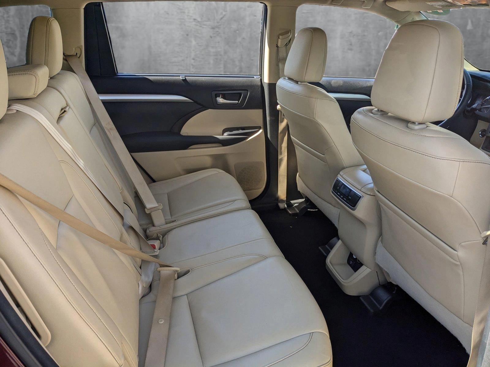 2014 Toyota Highlander Vehicle Photo in Cockeysville, MD 21030-2508