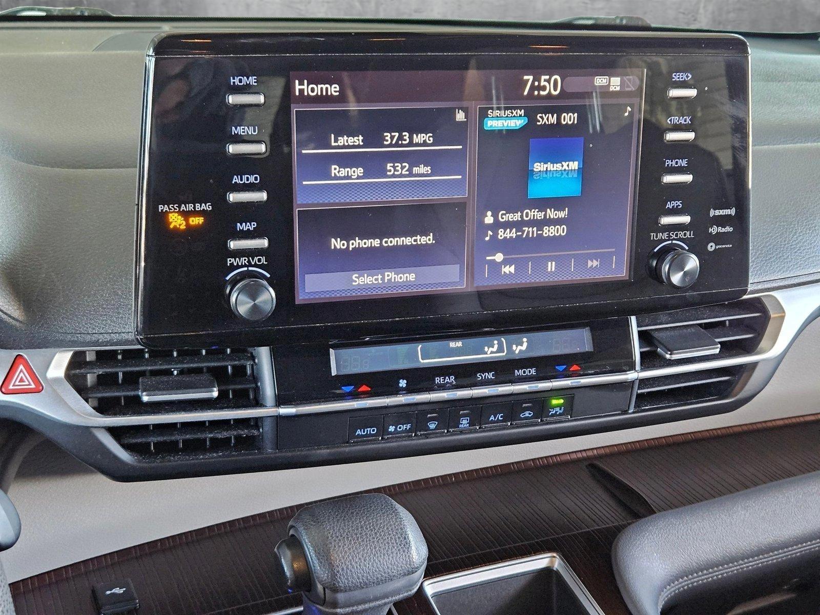 2021 Toyota Sienna Vehicle Photo in Henderson, NV 89014