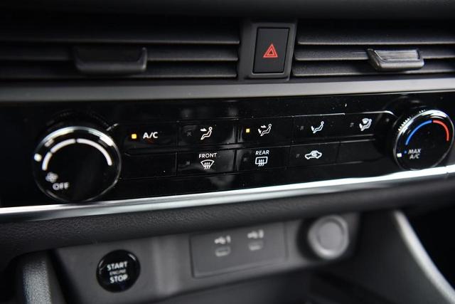 2025 Nissan Rogue Vehicle Photo in Ballwin, MO 63011
