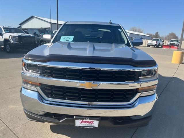 Used 2018 Chevrolet Silverado 1500 LT with VIN 3GCUKREC0JG359770 for sale in Lennox, SD
