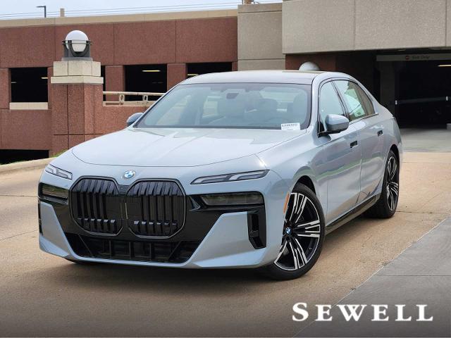 2025 BMW 760i xDrive Vehicle Photo in PLANO, TX 75024