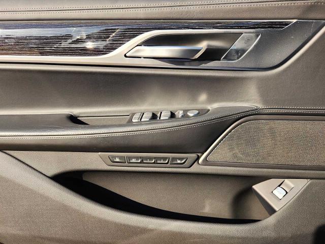 2022 BMW 750i xDrive Vehicle Photo in PLANO, TX 75024