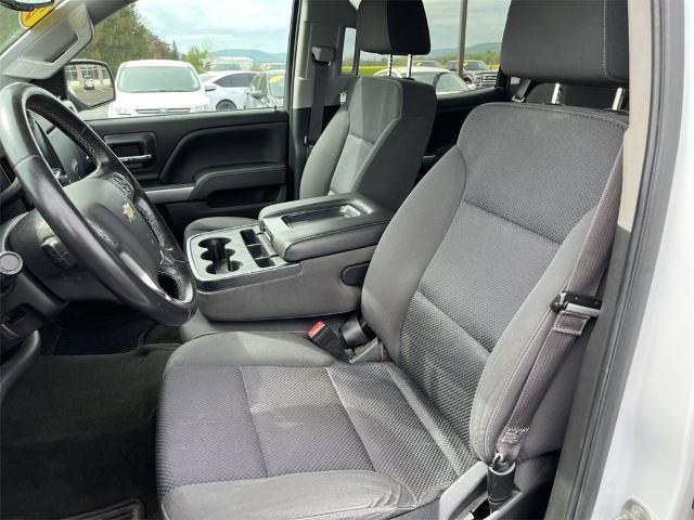 2017 Chevrolet Silverado 1500 Vehicle Photo in TULLY, NY 13159-3159