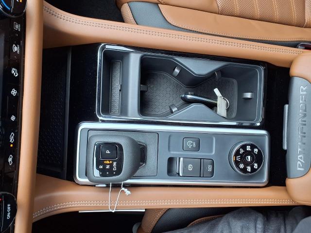 2025 Nissan Pathfinder Vehicle Photo in Oshkosh, WI 54904