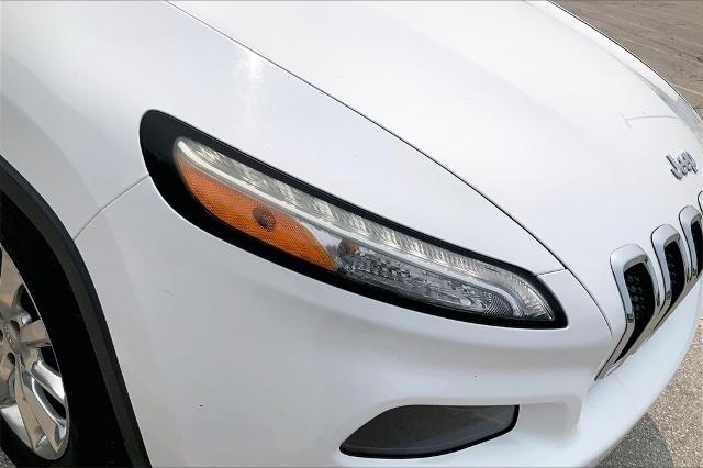 2015 Jeep Cherokee Vehicle Photo in Kansas City, MO 64114