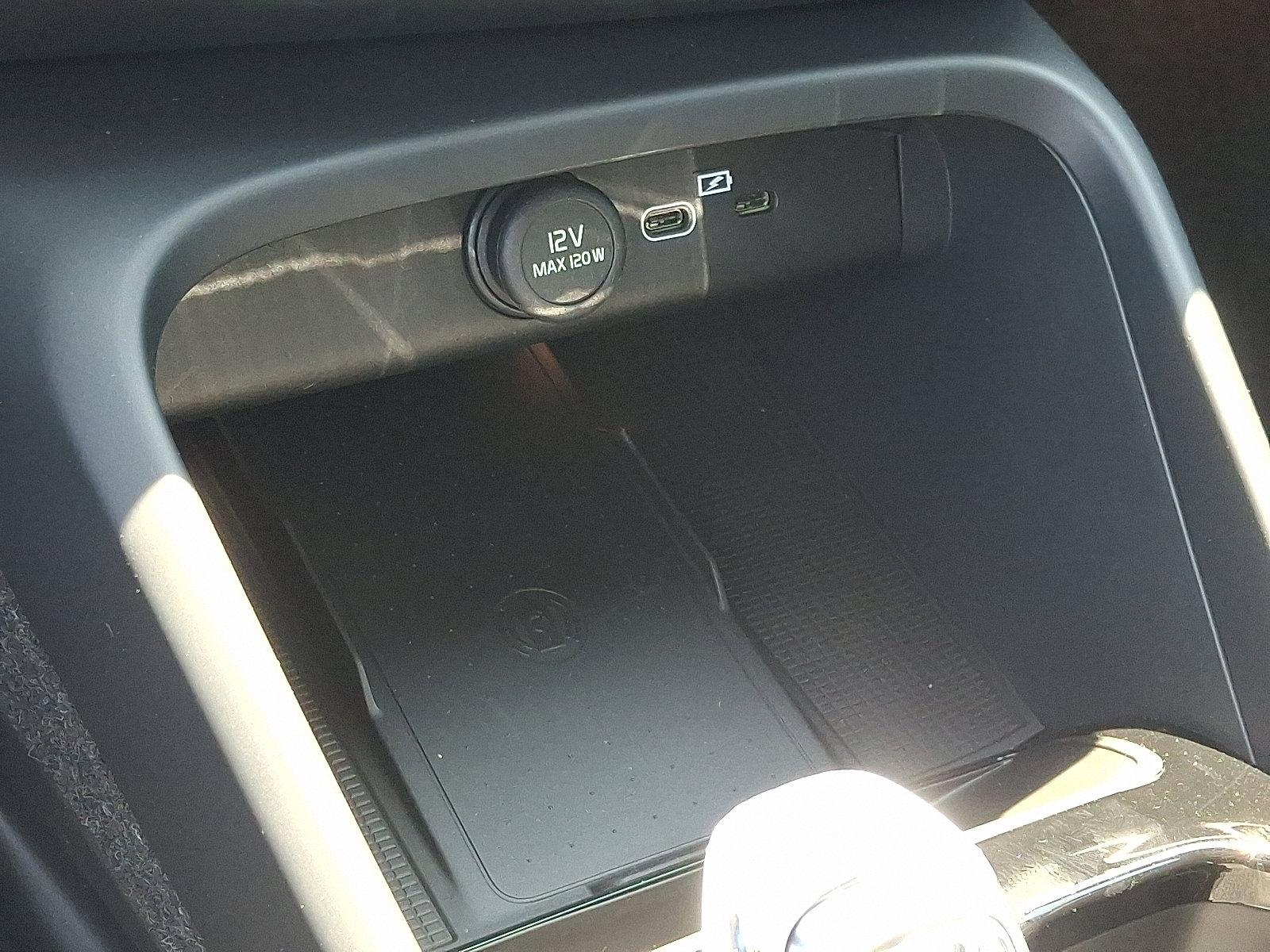 2025 Volvo XC40 Vehicle Photo in Trevose, PA 19053