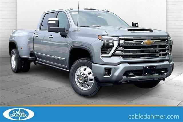 2025 Chevrolet Silverado 3500 HD Vehicle Photo in INDEPENDENCE, MO 64055-1314